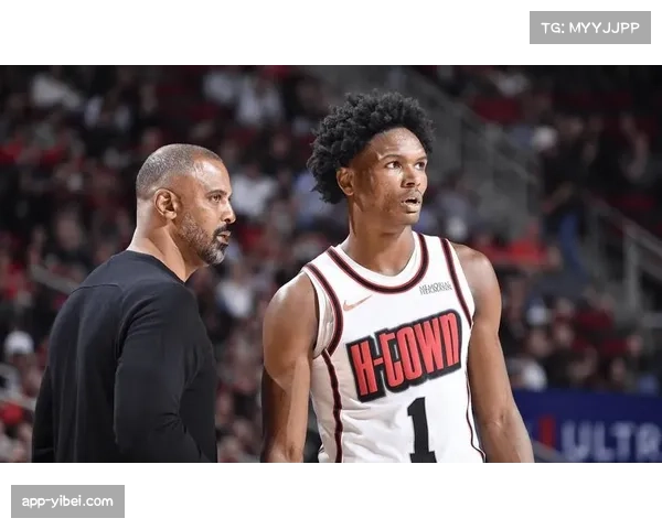 乌度卡简化战术见效,火箭三分防守短板待改善