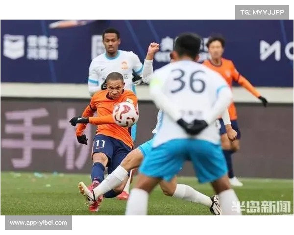 青岛德比激烈精彩 升班马展现顽强斗志